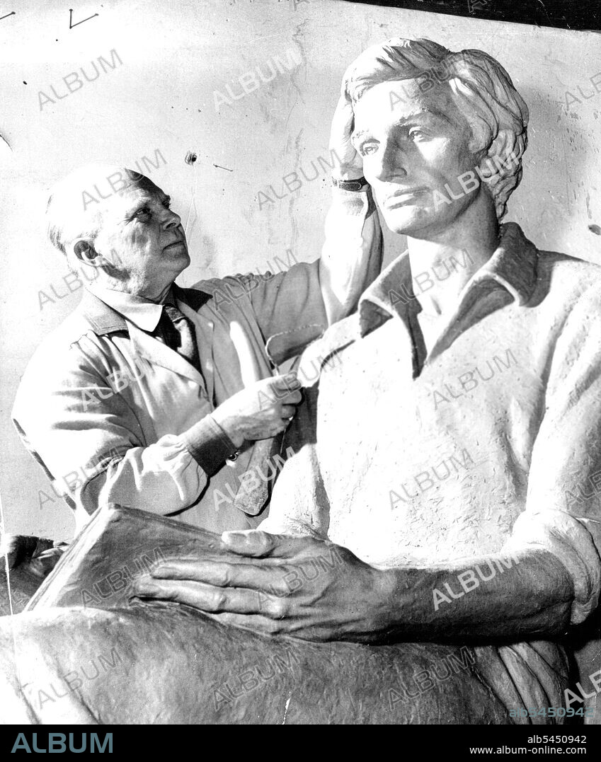 Young Abe -- Abraham Lincoln's physical appearance as a scholarly youth of 21 is shown for the first time in this nine-foot statue by Professor Merrell Gage, head of the sculpture department at the University of Southern California. Most conceptions of Abe depict him at the age of 38 when his first daguerrotype picture was made. March 12, 1954. (Photo by United Press).
