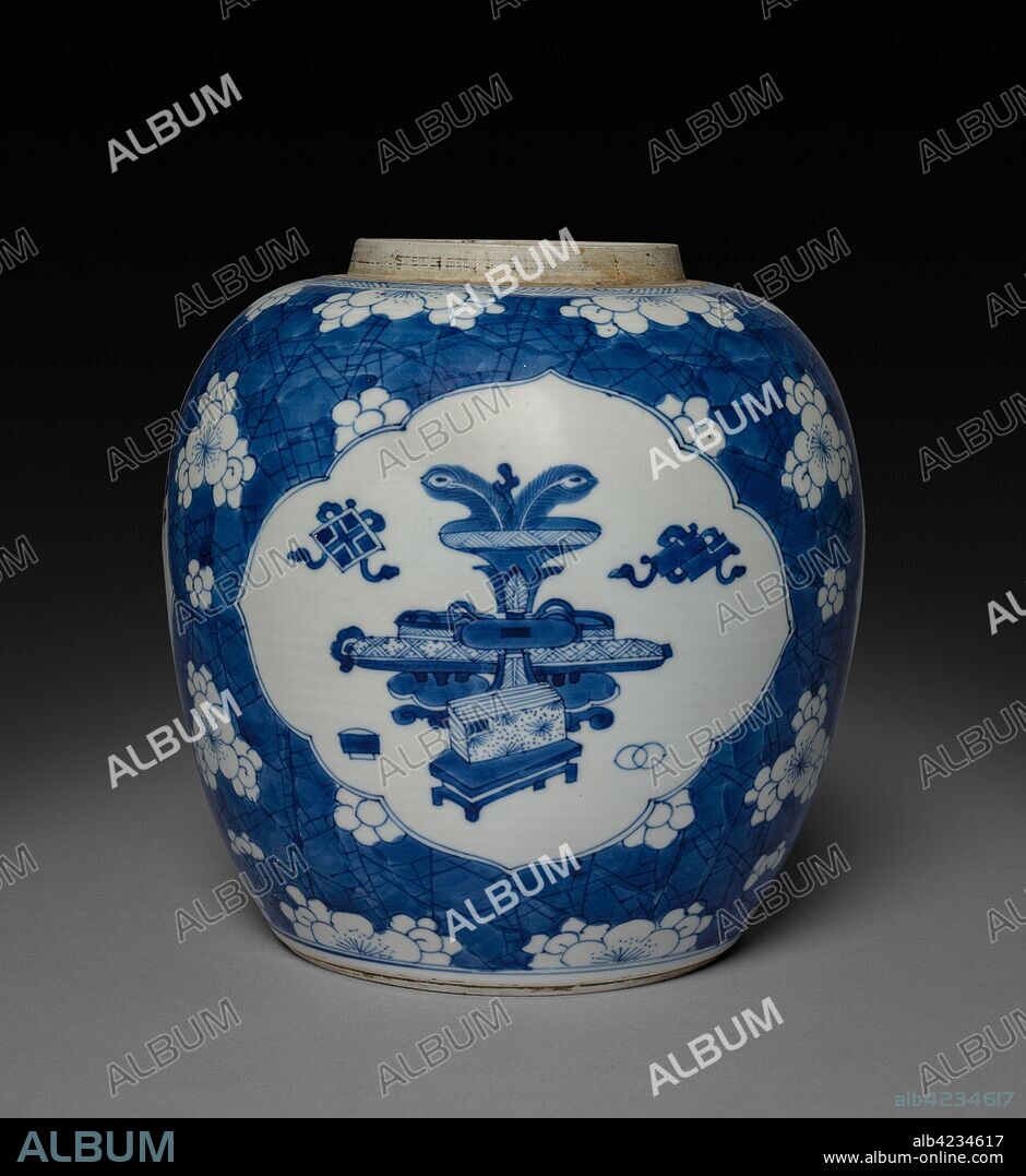 Ginger Jar, 1662-1722. China, Qing dynasty (1644-1912), Kangxi reign (1661-1722). Porcelain; overall: 21.6 cm (8 1/2 in.).