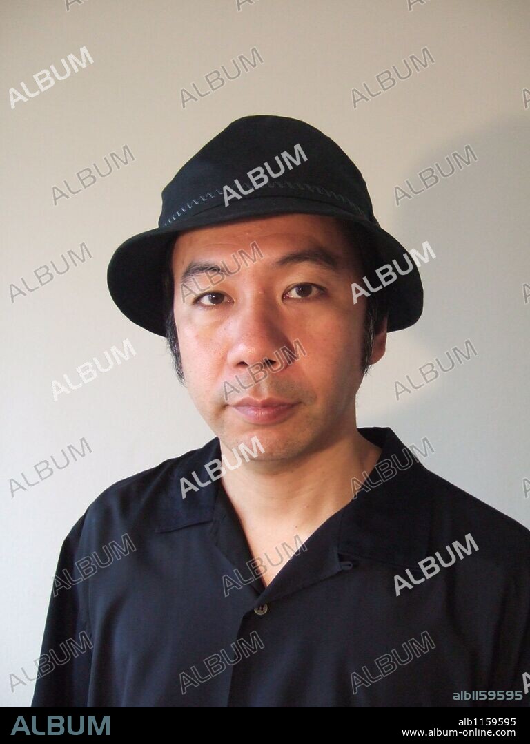 SHINYA TSUKAMOTO in NIGHTMARE DETECTIVE, 2006 (AKUMU TANTEI), directed by SHINYA TSUKAMOTO. Copyright KAIJYU THEATER/MOVIE-EYE ENTERTAINMENT.