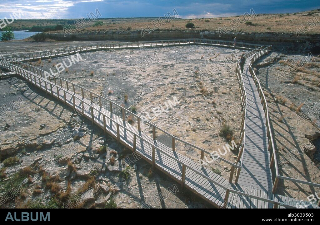Dinosaur tracks in Clayton Lake State Park, New Mexico. These tracks are from the Early Cretaceous Period, in Dakota Sandstone.