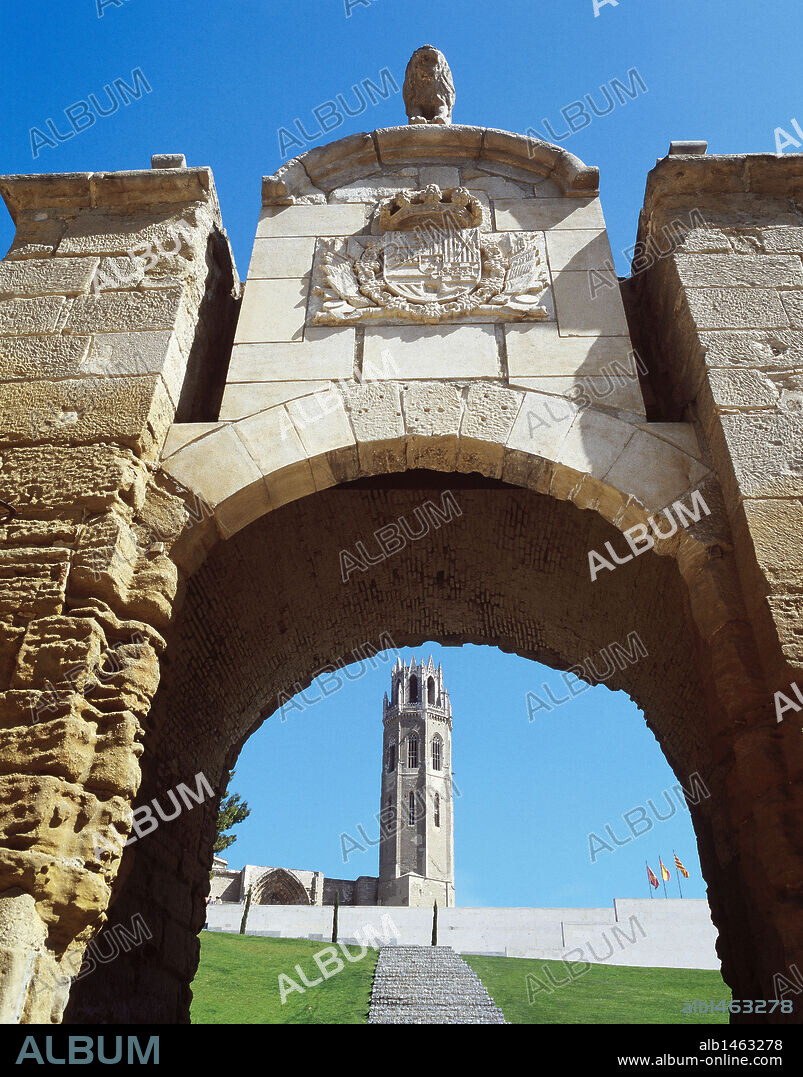 CATALUÑA. LLEIDA. Vista de LA SEU VELLA desde la entrada del Castell. España.