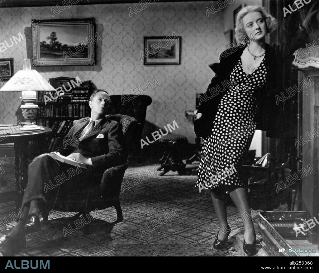 BETTE DAVIS and LESLIE HOWARD in OF HUMAN BONDAGE, 1934, directed by JOHN CROMWELL. Copyright RKO.