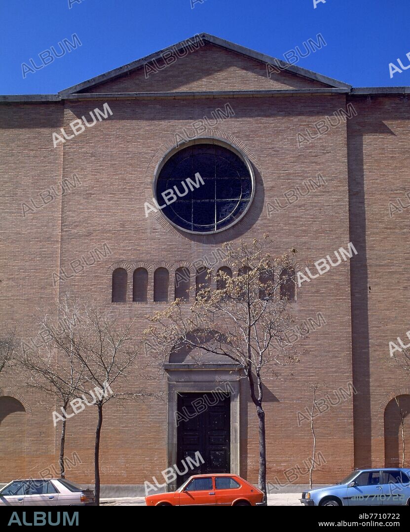 MIGUEL FISAC. IGLESIA DEL ESPIRITU SANTO SITUADA EN LA CALLE SERRANO Nº 125.