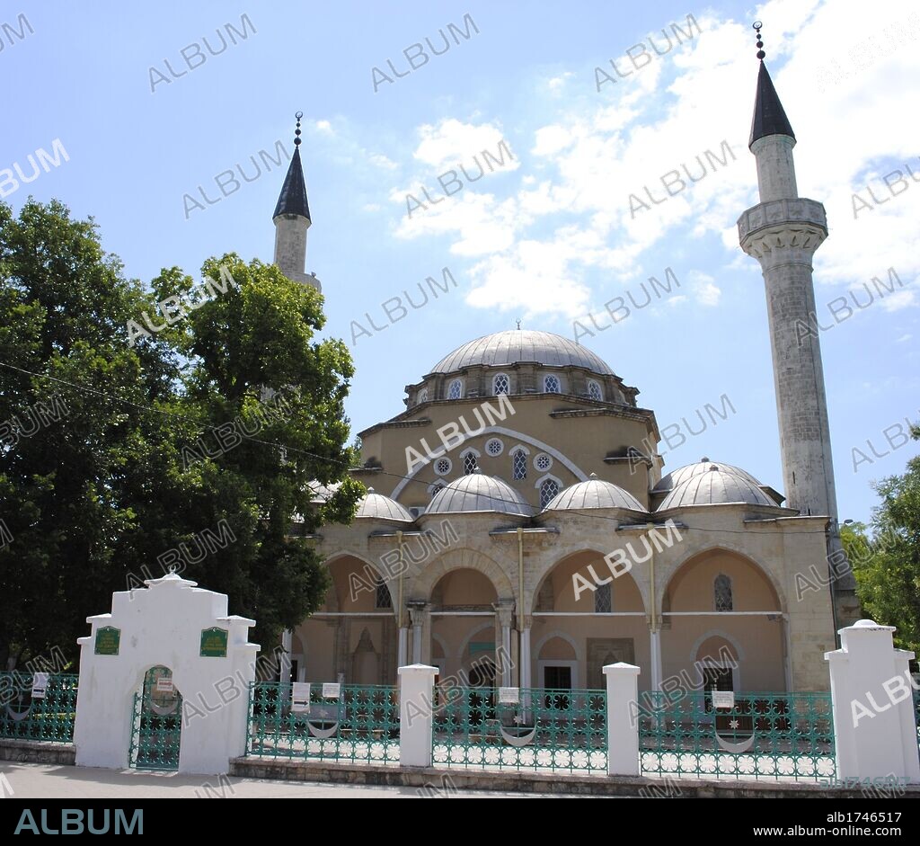 Ukraine. Autonomous Republic of Crimea. Yevpatoria. Juma-Jami Mosque. 1552-1564. Founded by Khan Devlet I Giray and designed by Mimar Sinan (1490-1588).