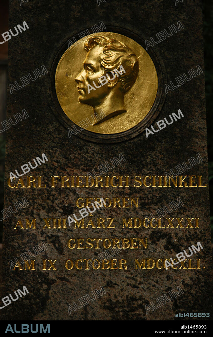 ARTE S. XIX. ALEMANIA. CARL FRIEDRICH SCHINKEL (1781-1841). Arquitecto neoclasicista alemán. Tumba de Schinkel en el Cementerio de Dorotheenstädtischer Friedhof. Berlín. Alemania.