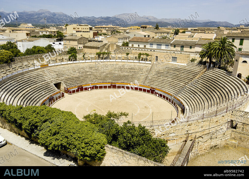Plaza de toros La Monumental. Muro.Es Pla. Mallorca .Islas Baleares. España.