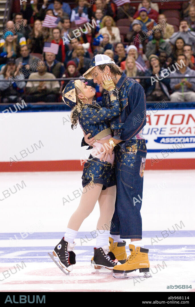 AMY POEHLER y WILL ARNETT en PATINAZO A LA GLORIA, 2007 (BLADES OF GLORY), dirigida por JOSH GORDON y WILL SPECK. Copyright PARAMOUNT PICTURES / HANOVER, SUZANNE.