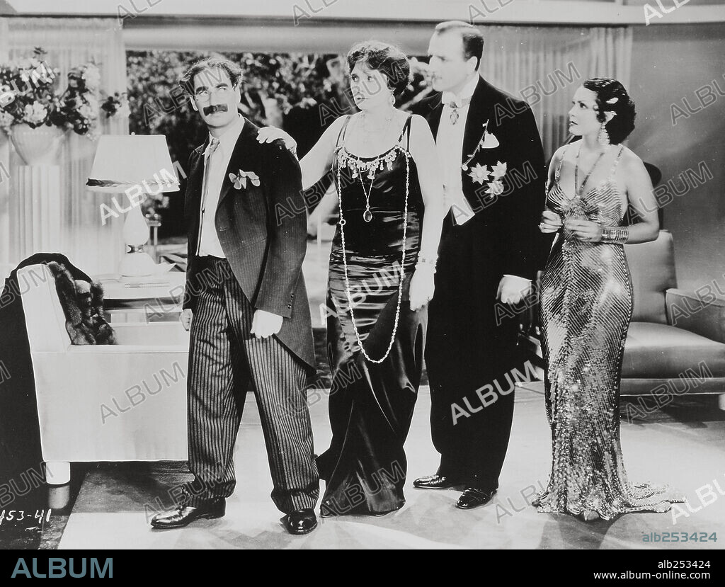 GROUCHO MARX, LOUIS CALHERN, MARGARET DUMONT and RAQUEL TORRES in DUCK SOUP, 1933, directed by LEO MCCAREY. Copyright PARAMOUNT PICTURES.