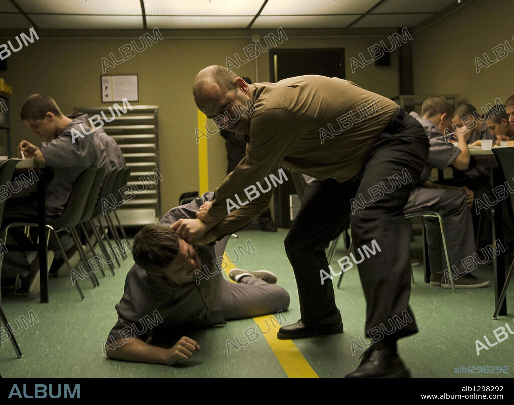 CRUZANDO EL LIMITE, 2010, dirigida por XAVI GIMÉNEZ. Copyright FILMAX.
