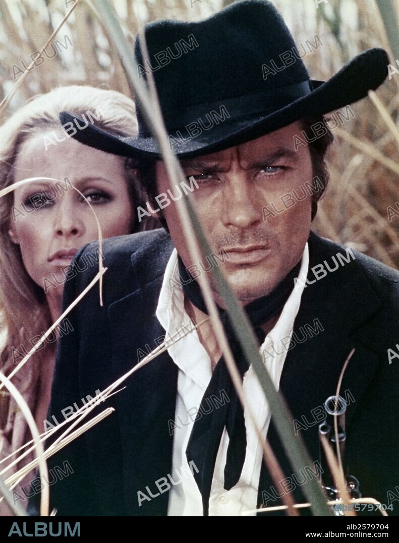ALAIN DELON and URSULA ANDRESS in RED SUN, 1971 (SOLEIL ROUGE), directed by TERENCE YOUNG. Copyright LES FILMS CORONA.