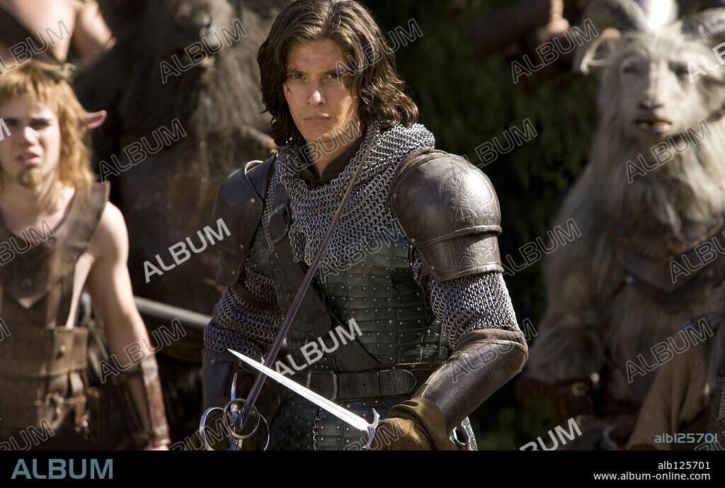 BEN BARNES en CRONICAS DE NARNIA: LAS CRONICAS DE NARNIA: EL PRINCIPE CASPIAN, 2008 (CHRONICLES OF NARNIA: THE CHRONICLES OF NARNIA: PRINCE CASPIAN), dirigida por ANDREW ADAMSON. Copyright WALT DISNEY PICTURES/WALDEN MEDIA/OZUMI FILMS/SILVERBELL / CLOSE, MURRAY.