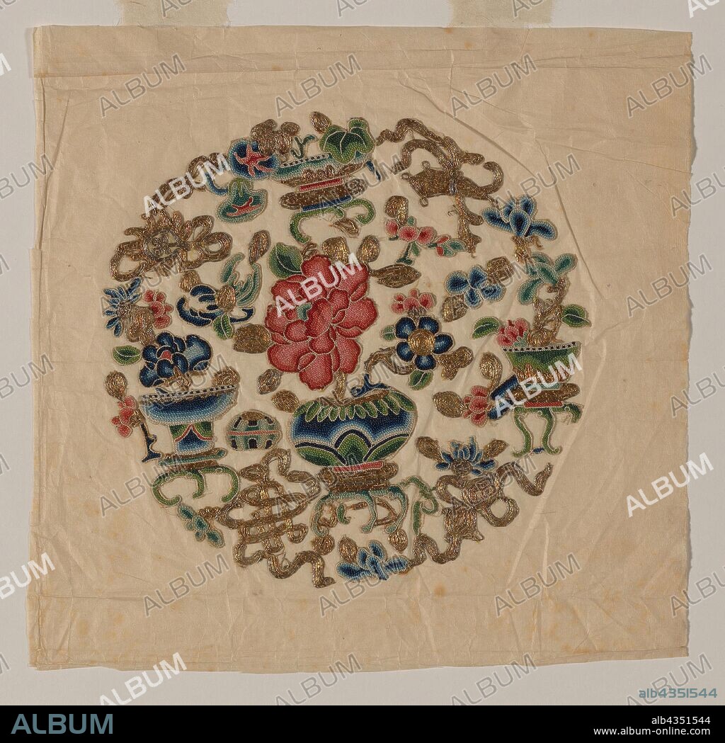 Cut Out Motif (Needlework), Qing dynasty (1644–1911), 19th century, China, Silk, plain weave, embroidered with silk and gold-leaf-over-lacquered-paper-strip-wrapped cotton in knot stitches, laid work and couching, cut and glued to paper support, 18 × 18.5 cm (7 1/8 × 7 3/8 in.).