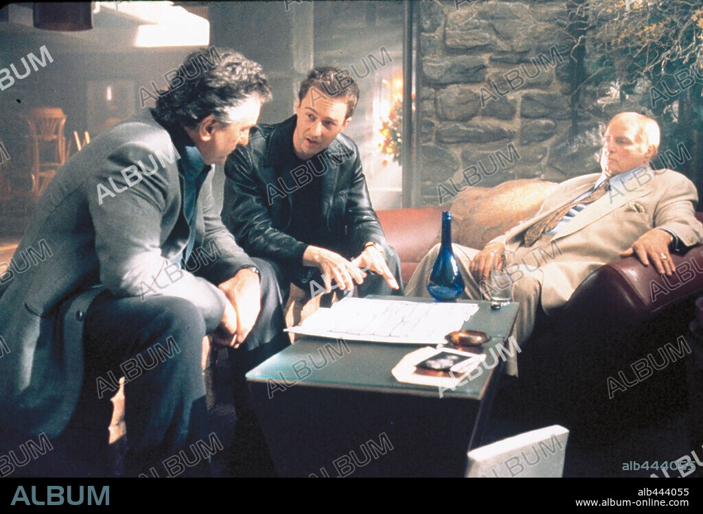 EDWARD NORTON, MARLON BRANDO et ROBERT DE NIRO dans THE SCORE, 2001, réalisé par FRANK OZ. Copyright MANDALAY PICTURES / CARUSO, PHILLIP.