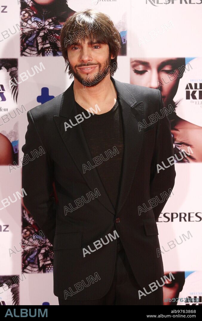 10-01-10 Alicia Keys Concert.....Photo:Angel de Antonio.....ARCHDC----in image the dancer Joaquin Cortes.