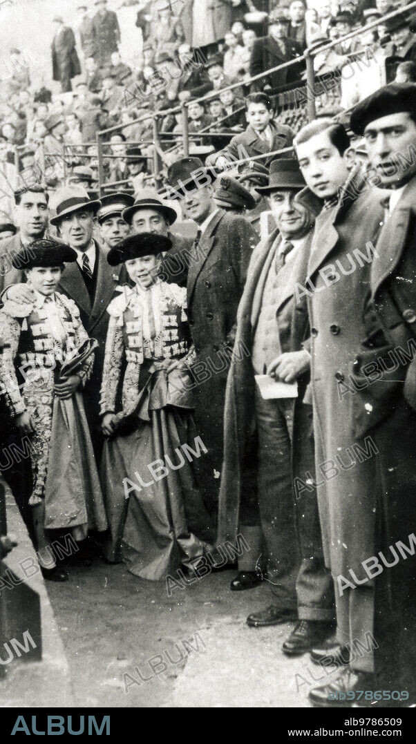 1941. From left to right, Minuto, Fuentes, Don Pedro Balañá Espídos, his son Don Pedro Balañá Forts and the picador Hiena.