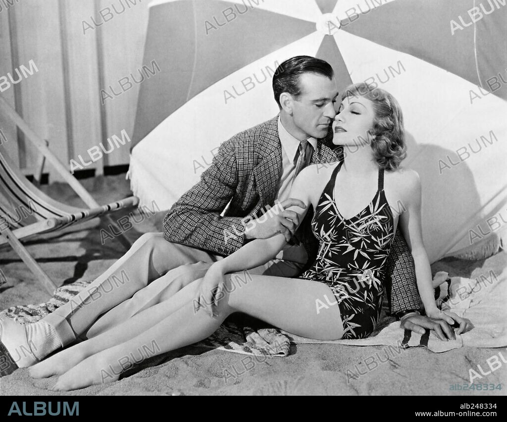 CLAUDETTE COLBERT and GARY COOPER in BLUEBEARD'S EIGHTH WIFE, 1938, directed by ERNST LUBITSCH. Copyright PARAMOUNT PICTURES.