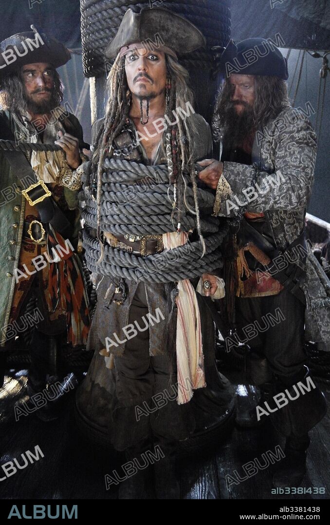 JOHNNY DEPP in PIRATES OF THE CARIBBEAN: DEAD MEN TELL NO TALES, 2017, unter der Regie von ESPEN SANDBERG und JOAQUIN ROA. Copyright WALT DISNEY PICTURES/JERRY BRUCKHEIMER FILMS/INFINITUM NIHIL.