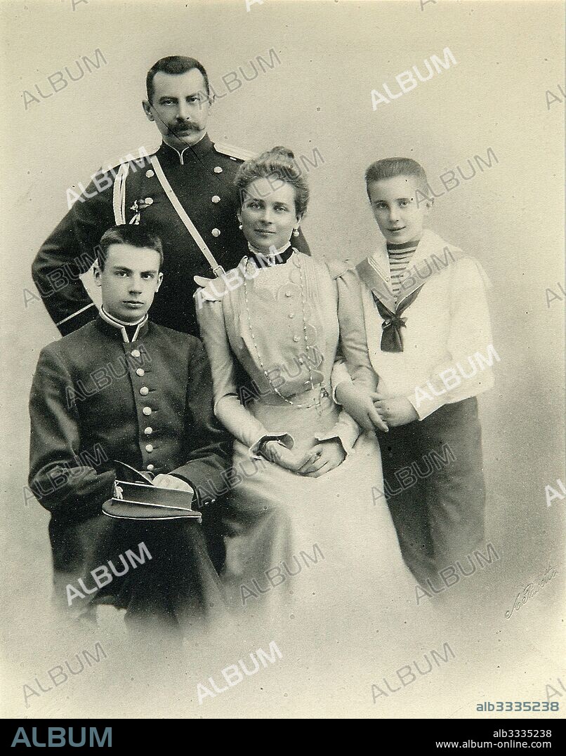 PHOTO STUDIO A. PASETTI. Family portrait of Princess Zenaida Yusupova, Count Felix Sumarokov-Elston with sons Nikolai and Felix.