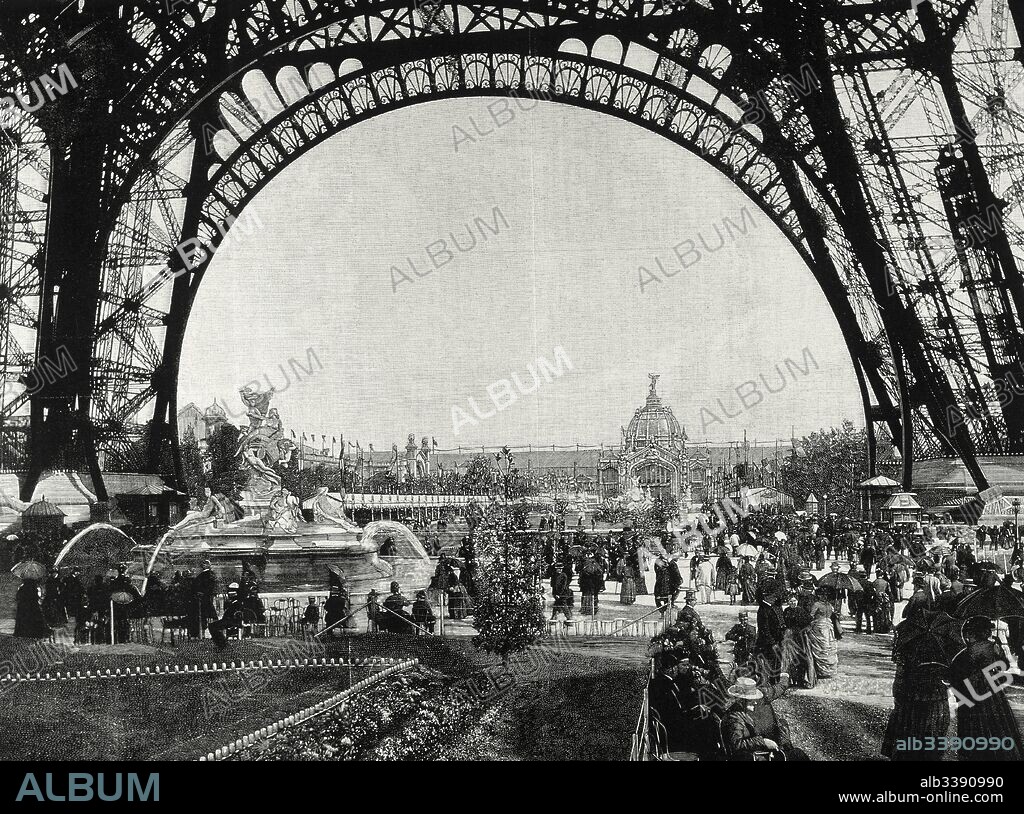 Francia. Exposición Universal de París 1889. Paseo al pie de la Torre Eiffel. Grabado por Rico. La Ilustración Española y Americana.