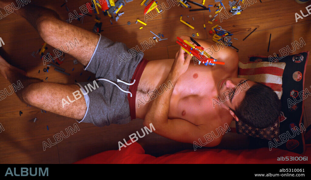 DAVID AGUILAR en MR. HAND SOLO, 2020, dirigida por HECTOR ROMANCE. Copyright Imminent Produccions.