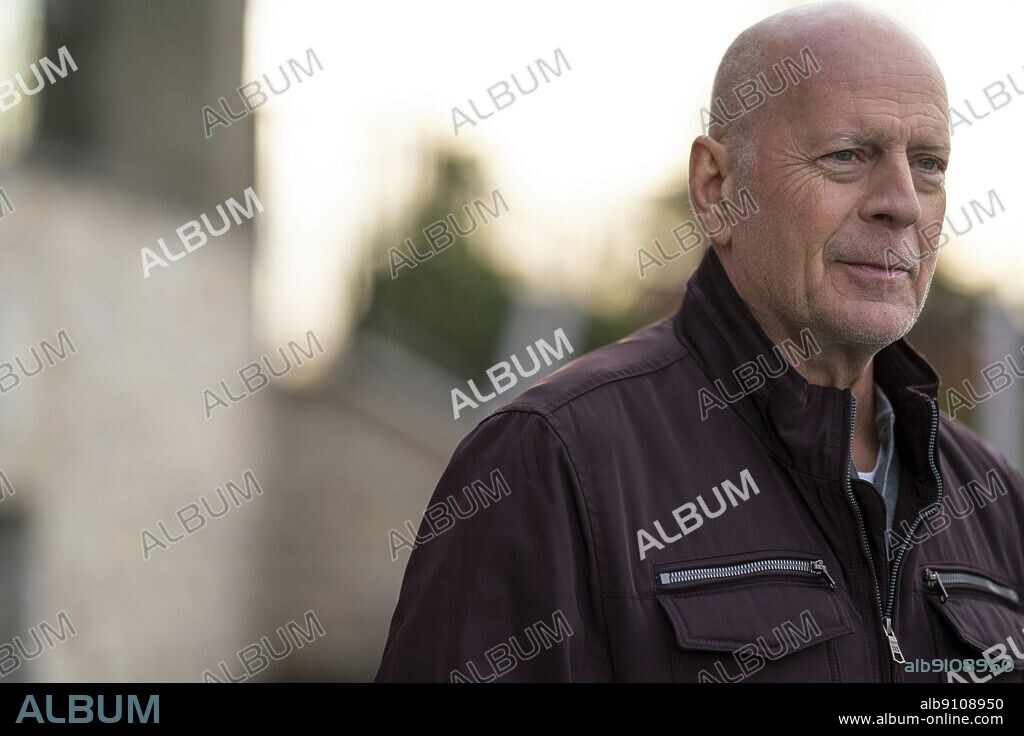 BRUCE WILLIS in DETECTIVE KNIGHT: ROGUE, 2022, unter der Regie von EDWARD DRAKE. Copyright BondIt / Buffalo 8 Productions.