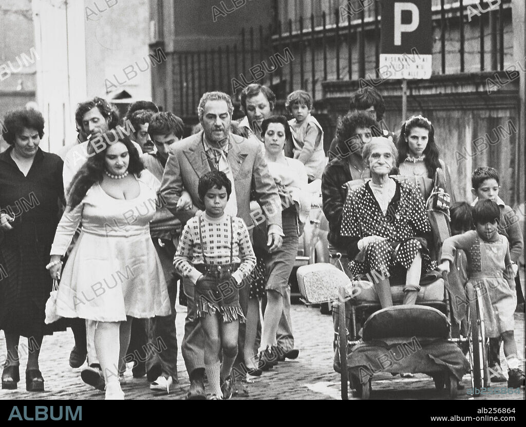 NINO MANFREDI in BRUTTI, SPORCHI E CATTIVI, 1976, directed by ETTORE SCOLA. Copyright SURF FILM.