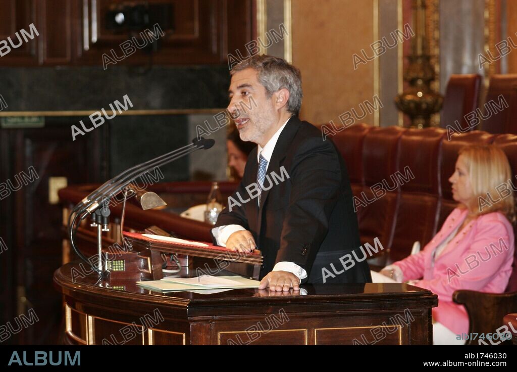 Gaspar Llamazares Trigo (b. 1957). Spanish politician. Leader of the political coalition Izquierda Unida (IU) from 2000 to 2008, holding the position of general coordinator. Llamazares in the Congress of Deputies. Madrid, May 25, 2005.