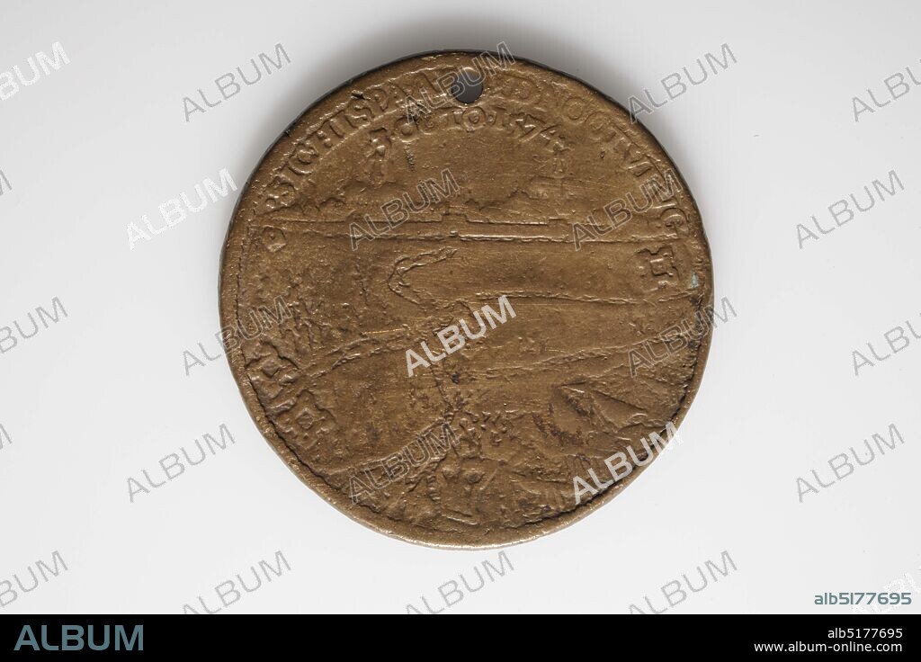 medal, Gerard van Bylaer, 1574, minted, General: 4.6 x 0.3cm 46 x 3mm, Weight: 25.6g, cityscape, angel, Bronze medal, minted on the siege of Leiden, 1574. At the top of the medal a hole made for carrying the medal. On the obverse of the medal is a depiction of an angel driving out Sennacherib's army at the gates of Jerusalem, and the inscription VT above. SANHERIB A IERUSALEM 2.REG.19. On the other side, the city view of Leiden with the ramps of the besiegers in the foreground. Above the scene is the inscription SIC HISPA A LEYD NOCTV 3. OCTO.1574, 1950.