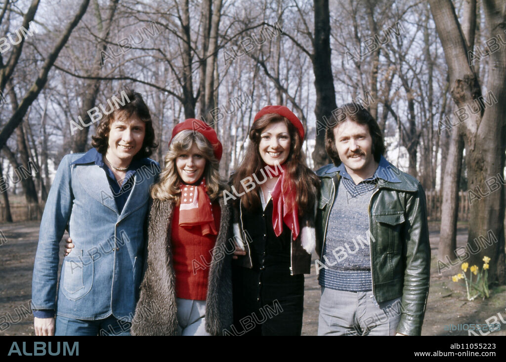 The Brotherhood of Man, British pop group, Lee Sheridan, Sandra Stevens, Nicky Stevens, Martin Lee, photo circa 1976. The Brotherhood of Man, British pop group, photo circa 1976.