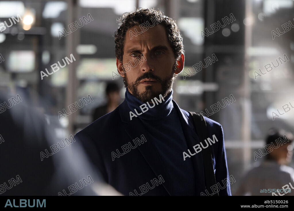 PACO LEON en MAMA O PAPA, 2021, dirigida por DANI DE LA ORDEN. Copyright ATRESMEDIA CINE.