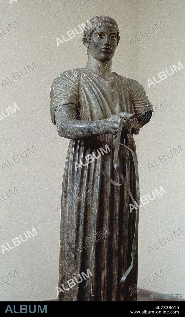 EL AURIGA DE DELFOS - DETALLE DE LA ESCULTURA REALIZADA EN BRONCE HACIA EL AÑO 478 AC.