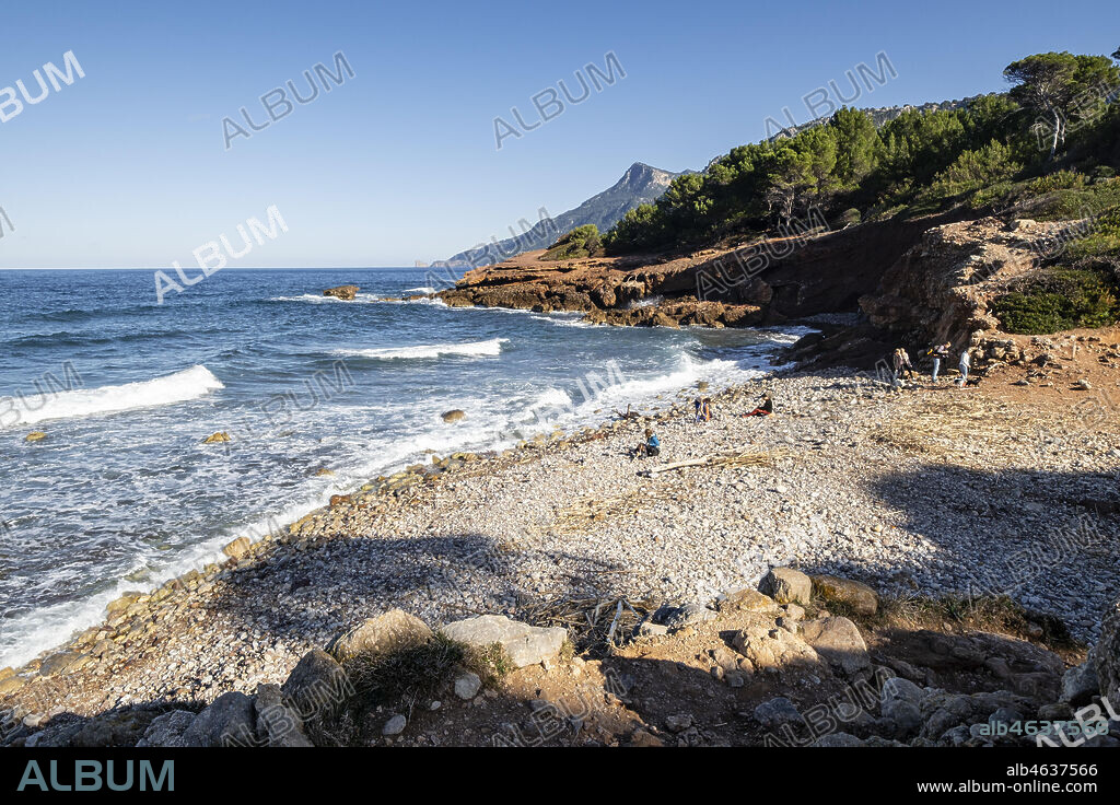 playa de Son Bunyola, senderismo en Volta des General, Paraje Natural de la Sierra de la Tramuntana, Banyalbufar, Mallorca, Balearic Islands, Spain.