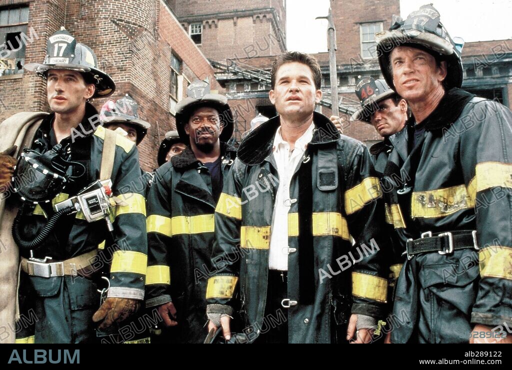 KURT RUSSELL, SCOTT GLENN and WILLIAM BALDWIN in BACKDRAFT, 1991, directed by RON HOWARD. Copyright UNIVERSAL PICTURES.