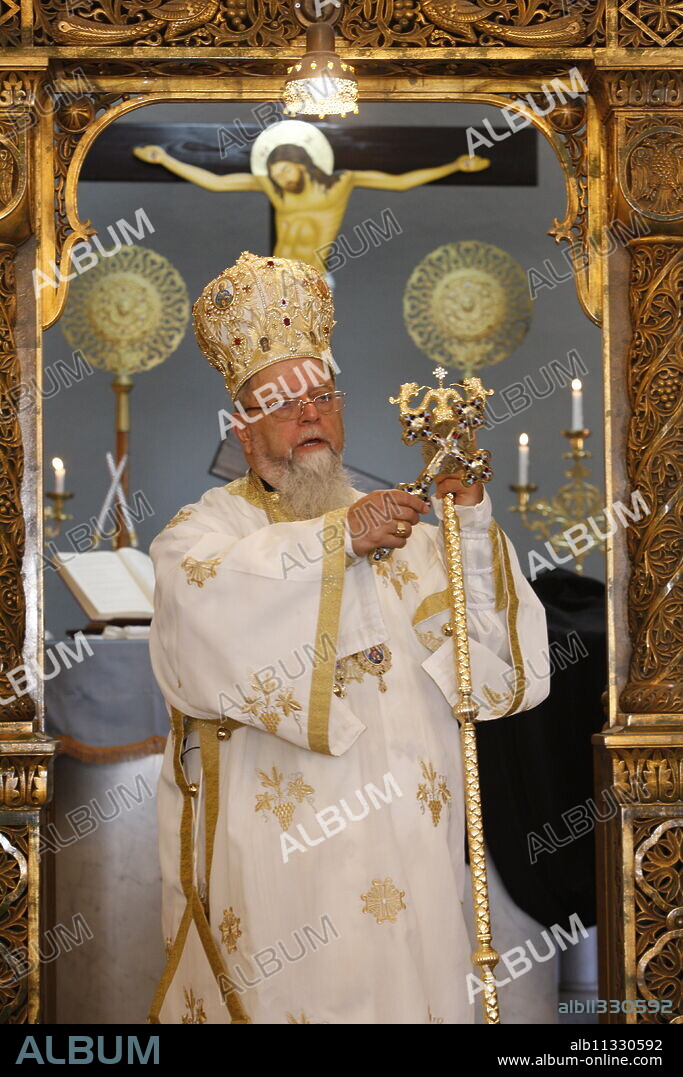 Sunday Mass celebrated by Bishop Elias Chacour, Haifa Melkite Cathedral, Haifa, Israel, Middle East.