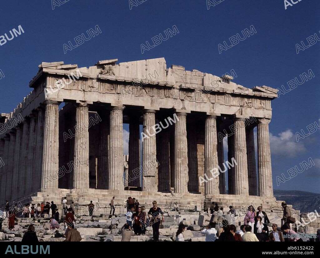 EL PARTENON - TEMPLO DORICO CONSTRUIDO EN LA ACROPOLIS DE ATENAS ENTRE LOS AÑOS 447 Y 432 AC.