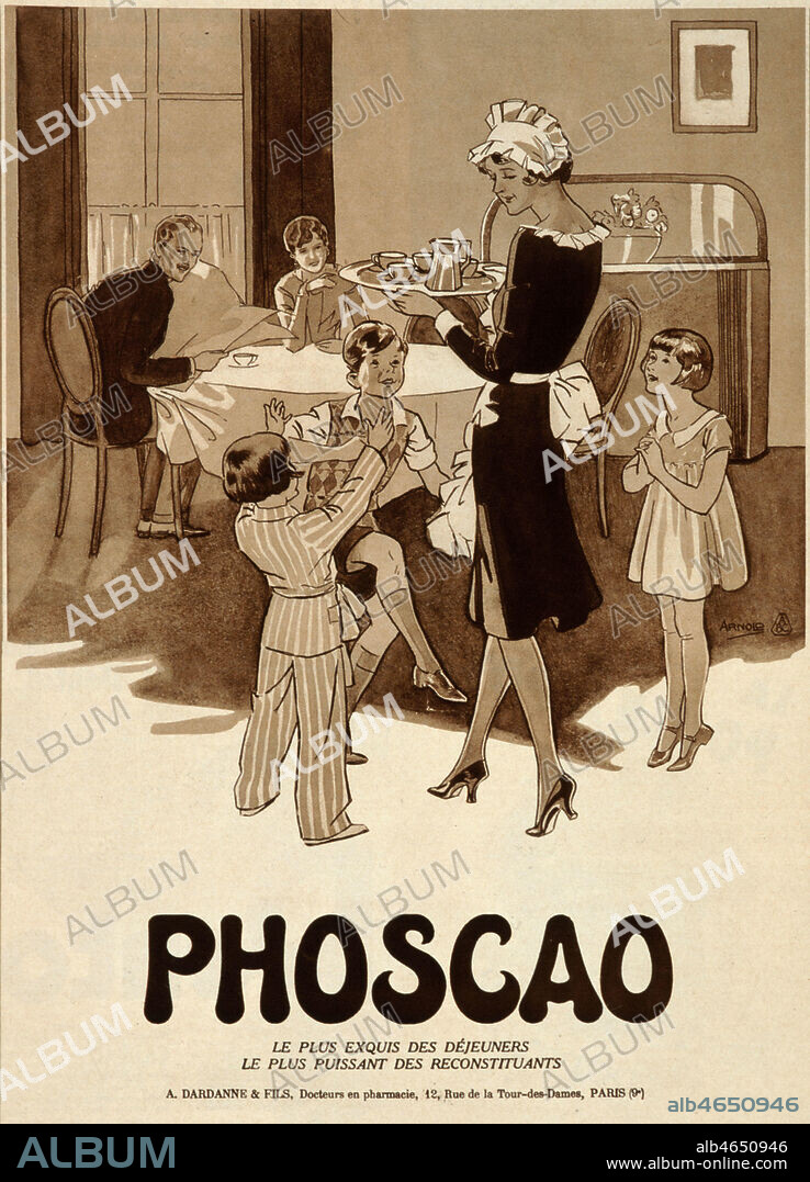 Une bonne apporte le petit dejeuner. 'Phoscao : le plus exquis des dejeuners, le plus pluissant des reconstituants'. Publicite publiee dans Vu du 05/11/1930. Credit : Collection KHARBINE-TAPABOR.