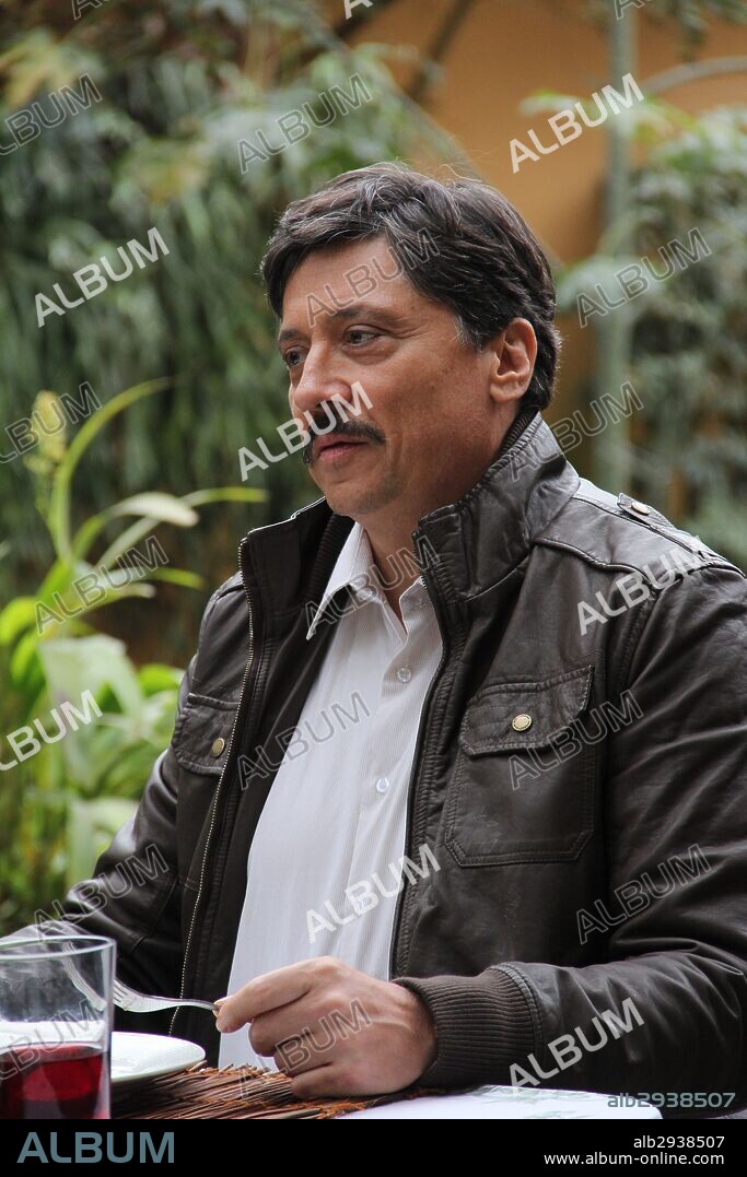 CARLOS BARDEM en LA DEUDA, 2015 (OLIVER'S DEAL), dirigida por BARNEY ELLIOTT. Copyright ATLANTIC PICTURES/VIRACOCHA FILMS/ARCADIA MOTION PICTURES.