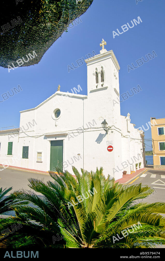 Iglesia de Fornells.Bahia de Fornells.Menorca.Reserva de la Bioesfera.Illes Balears.España.