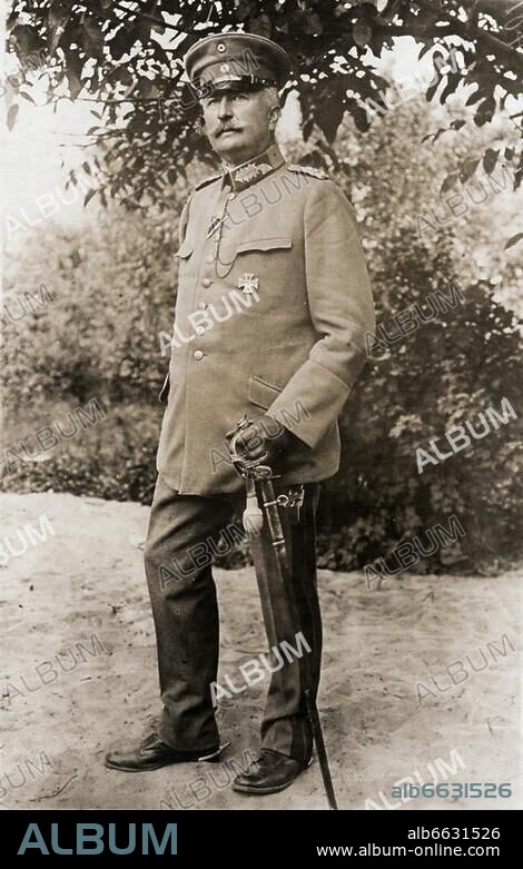 Seckendorff, (Franz) Adolf Freiherr von; German officer, infantry general during World War I and military governor of Estonia March-November 1918; Gera (Germany) 17.3.1857-8.5.1941.-Portrait.-Photo, undated.