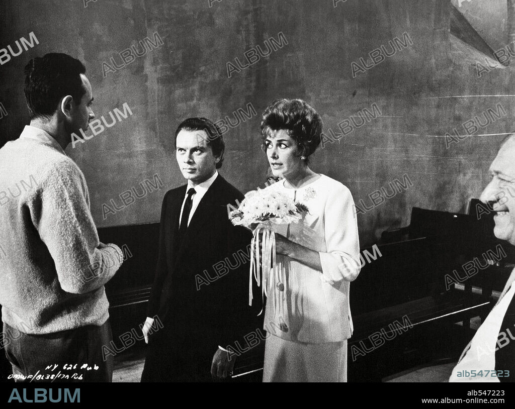 KAY KENDALL, STANLEY DONEN und YUL BRYNNER in ONCE MORE, WITH FEELING, 1960, unter der Regie von STANLEY DONEN. Copyright COLUMBIA PICTURES.
