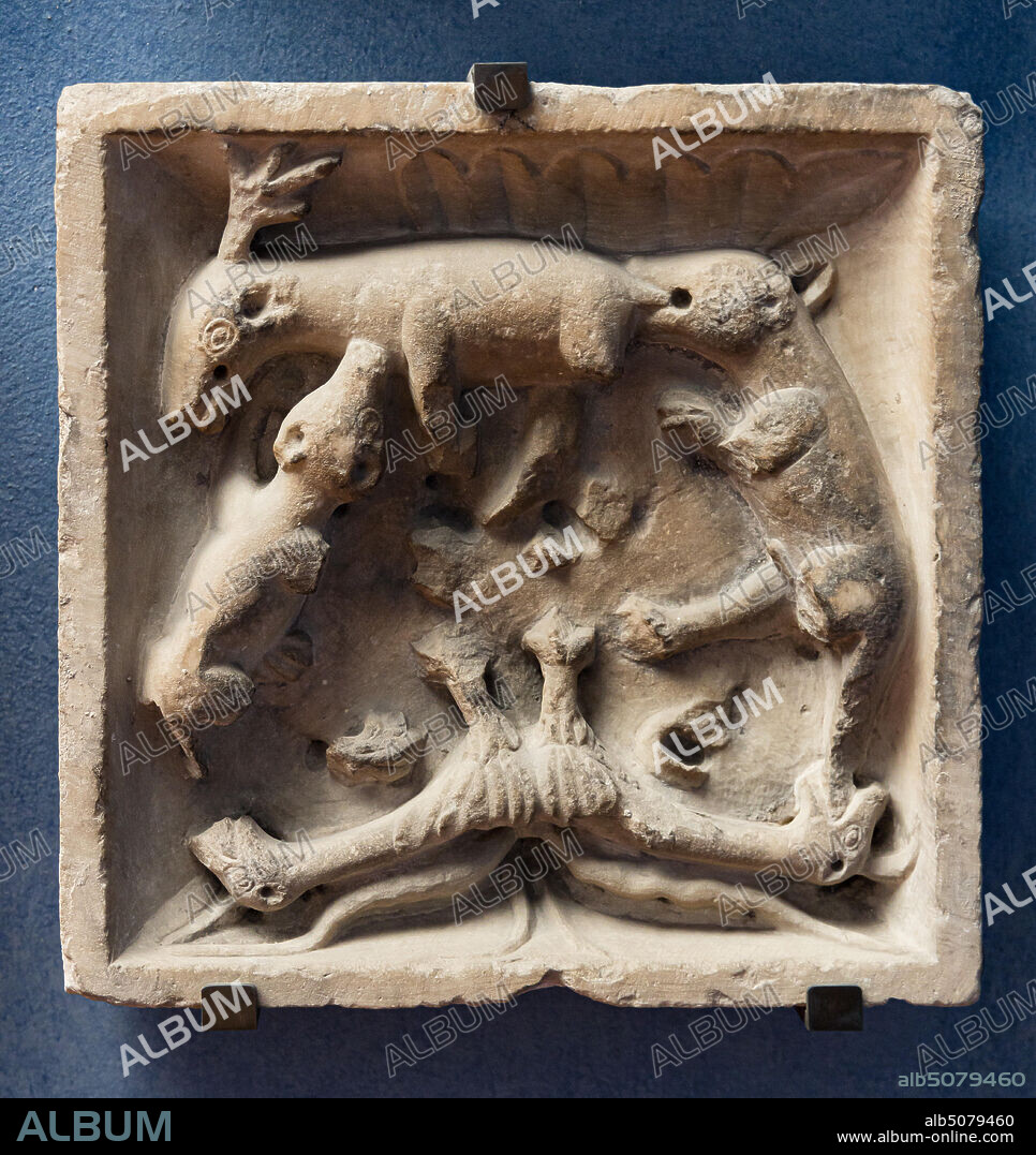 Museum Stefano Bardini, 'la chiostrina': decorative tile in Carrara marble representing a deer hunting, that were realised in Genoa, second half of the XIII century.