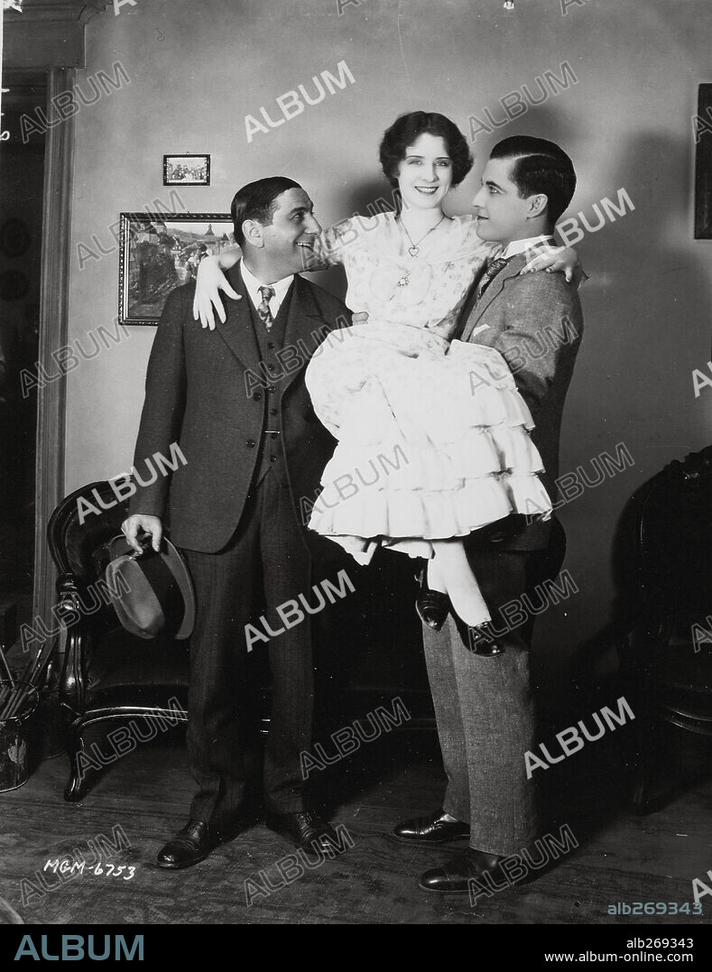 ERNST LUBITSCH, NORMA SHEARER and RAMON NOVARRO in THE STUDENT PRINCE IN OLD HEIDELBERG, 1927, directed by ERNST LUBITSCH. Copyright M.G.M.