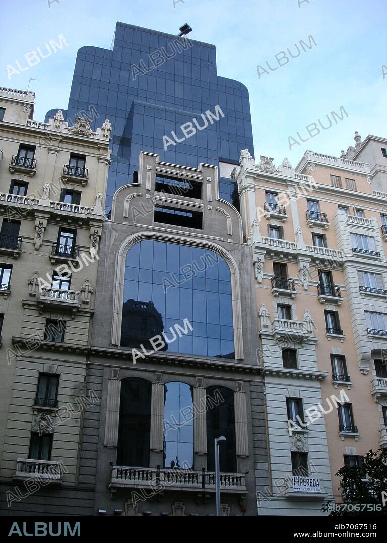 JOSE LOPEZ SALLABERRY (1858-1927). ANTIGUO TEATRO FONTALBA CONVERTIDO EN EDIFICIO DE OFICINAS SITUADO EN LA CALLE GRAN VIA Nº 30 REALIZADO ENTRE 1920 Y 1924.