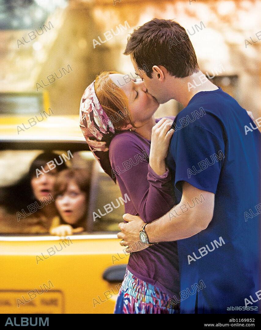 ADAM KAUFMAN et LAUREN AMBROSE dans LOVING LEAH-TV, 2009, réalisé par JEFF BLECKNER. Copyright Hallmark hall of fame productions.