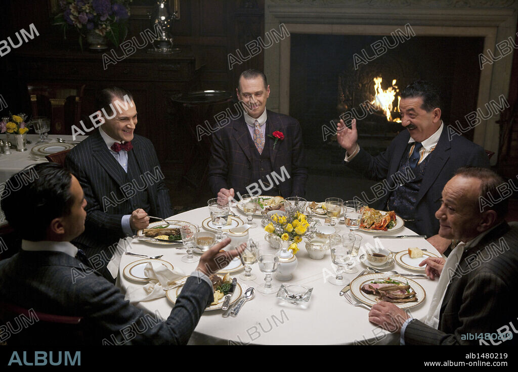 FRANK CRUDELE, GREG ANTONACCI, MICHAEL STUHLBARG, STEVE BUSCEMI et VINCENT PIAZZA dans BOARDWALK EMPIRE, 2009, réalisé par MARTIN SCORSESE. Copyright HBO / BLANKENHORN, CRAIG.