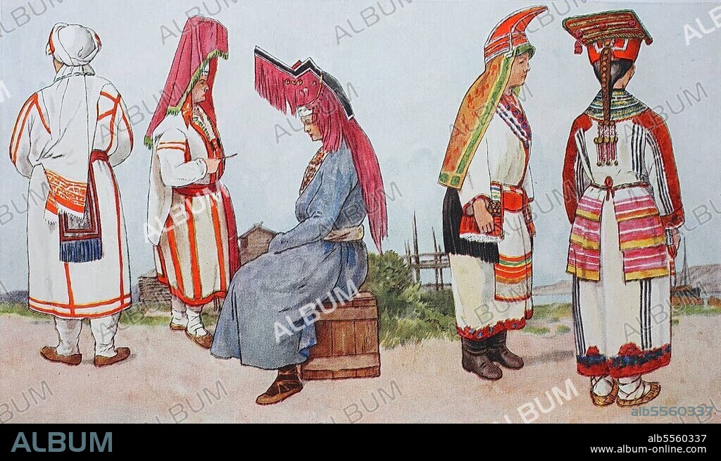 Mode, Kleidung, Volkstrachten in Russland, 19. Jahrhundert, von links, Wolga-Finnen, eine Frau aus dem Tschuwaschischen Gebirge, dann zwei Wodjaek-Frauen aus dem permischen Zweig der Finnen, eine Ersa-Mordwin-Frau aus Arstow und eine Mokscha-Mordwin-Frau aus der Provinz Penza, digital restaurierte Reproduktion einer Originalvorlage aus dem 19. Jahrhundert.