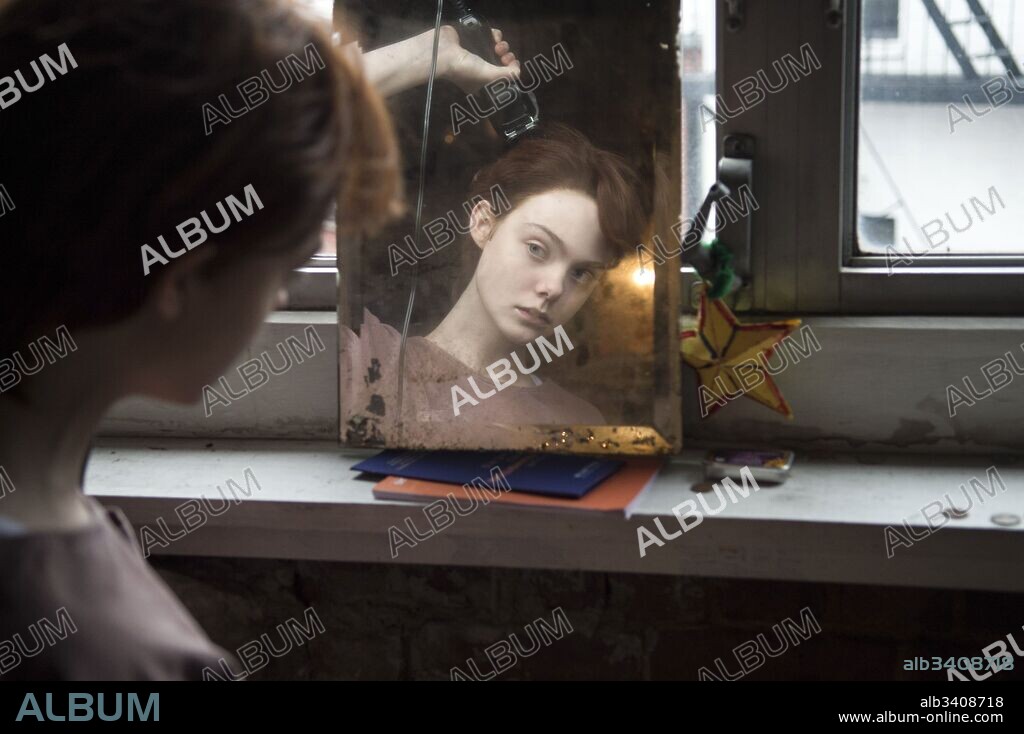 ELLE FANNING in 3 GENERATIONS, 2015, directed by GABY DELLAL. Copyright BIG BEACH FILMS.