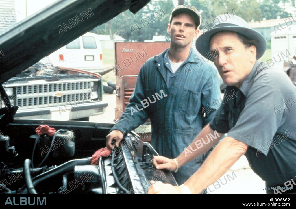 ROBERT DUVALL in THE APOSTLE, 1997, directed by ROBERT DUVALL. Copyright OCTOBER FILMS.