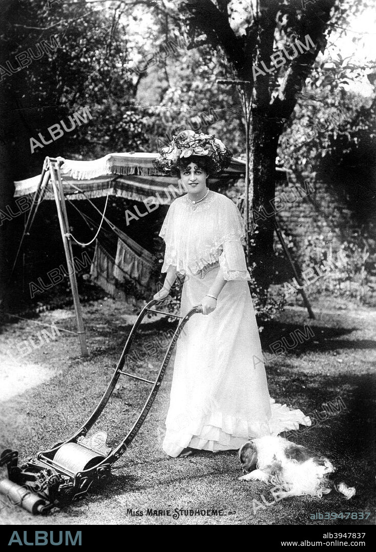 Marie Studholme (1875-1930), English actress, 1900s. From the Rotophot Postcard Series.