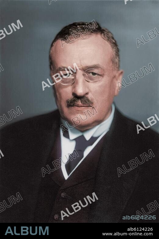 Hedin, Sven schwed. Asienforscher, Stockholm 19.2.1865-ebd. 26.11.1952. Porträtaufnahme, undat.; digital koloriert.